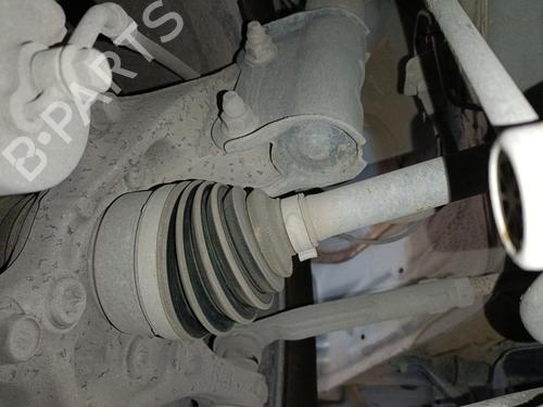 Used Right front driveshaft HYUNDAI TUCSON (NX4E, NX4A) 1.6 CRDi Hybrid 48V HTRAC (136 hp) 32022944
