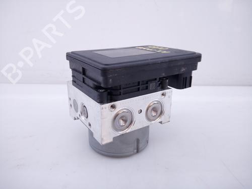 Used ABS pump BMW X1 (F48) sDrive 18 d (150 hp) 9457642