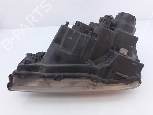 Right headlight KIA SORENTO I (JC) 2.5 CRDi | BP8294808C29 