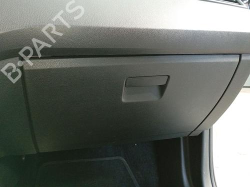 Porta-luvas SEAT IBIZA V (KJ1, KJG) 1.0 MPi (80 hp) 31644312