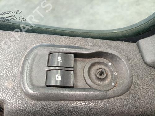 Used Left front window switch Left front window switch RENAULT MASTER III Platform/Chassis (EV, HV, UV) 2.3 dCi 125 RWD (HV0C, HV0D, UV0C, UV0D, UV0H, UV0J,... (125 hp) 36775785 36775785