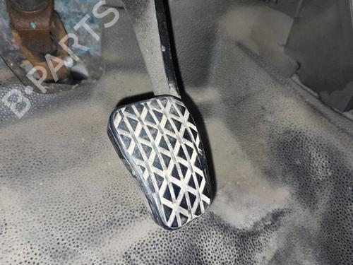Used Break pedal FORD TRANSIT COURIER B460 Box Body/MPV 1.5 TDCi (75 hp) 24198980