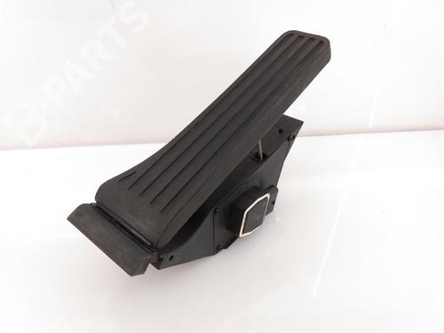 Used Pedal Pedal MERCEDES-BENZ E-CLASS (W212) E 300 CDI / BlueTEC (212.020, 212.021, 212.027) (231 hp) 9957599 9957599