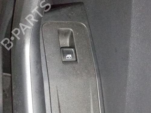 Used Right front window switch VW T-ROC (A11, D11) 1.5 TSI (150 hp) 33017663