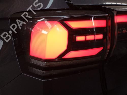 Used Left taillight Left taillight 32666657 32666657