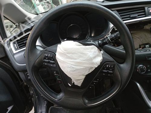 Used Steering wheel KIA CEE'D (JD) 1.4 CRDi 90 (90 hp) 32773781