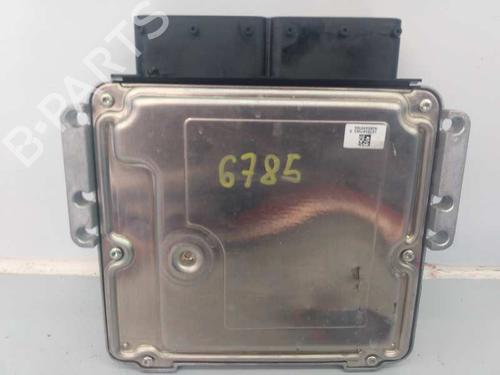 Used Engine control unit (ECU) KIA CARENS IV 1.7 CRDi (116 hp) 4876512