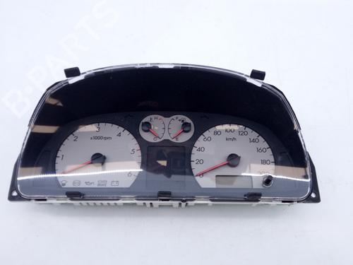 Used Instrument cluster HYUNDAI TERRACAN (HP) 2.9 CRDi 4WD (163 hp) 25756487