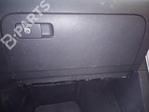 Used Glove box Glove box VW GOLF VI (5K1) 1.6 TDI (105 hp) 8486825 8486825