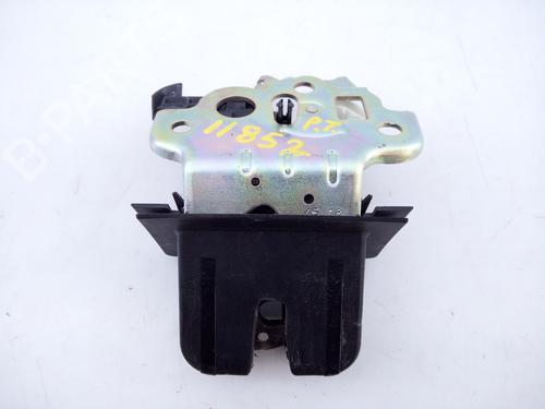 Used Tailgate lock SKODA RAPID (NH3, NK3, NK6) 1.6 TDI (115 hp) 16096929