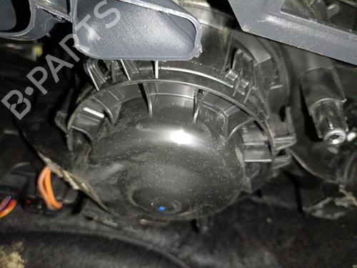 Used Heater blower motor Heater blower motor SKODA KAMIQ (NW4) 1.0 TSI (110 hp) 33240293 33240293