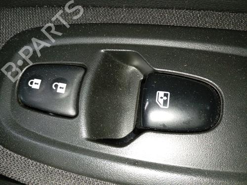 Used Right front window switch RENAULT KADJAR (HA_, HL_) 1.5 dCi 110 (HLA3) (110 hp) 32090450