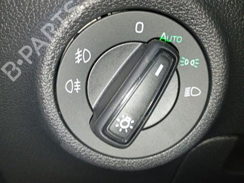 headlight-switch-skoda-karoq-nu7-nd7-2017-33460614 main image