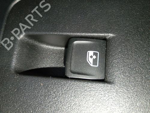 Used Right front window switch VW T-ROC (A11, D11) 1.5 TSI (150 hp) 33017647
