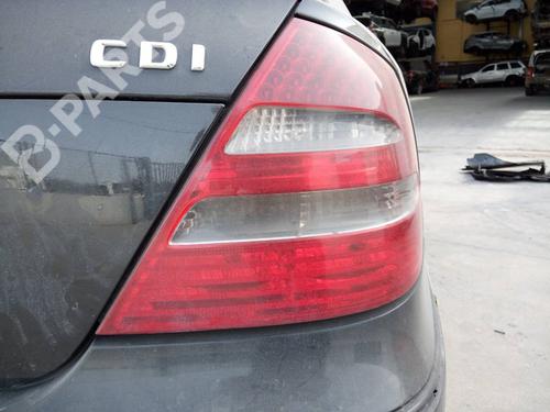Used Right taillight Right taillight MERCEDES-BENZ E-CLASS (W211) E 270 CDI (211.016) (177 hp) 10712111 10712111