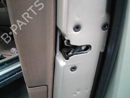 Used Front right lock VOLVO XC90 I (275) D5 AWD (185 hp) 6440962