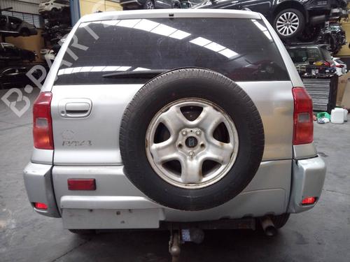 Luz central de freno TOYOTA RAV 4 II (_A2_) 1.8 (ZCA25_, ZCA26_, ZCA25W, ZCA26W) | BP17008891L11 