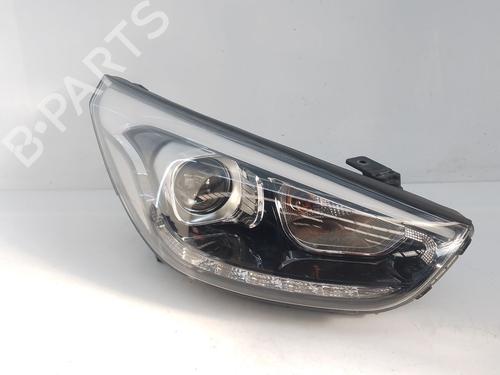 Scheinwerfer rechts für HYUNDAI ix35 (LM, EL, ELH) 1.7 CRDi (116 hp) 30902314