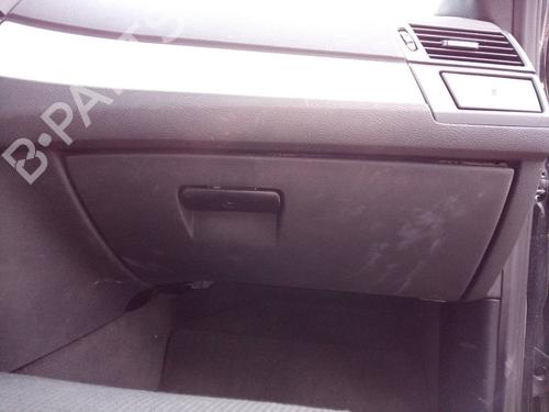 Used Glove box BMW X3 (E83) 2.0 d (150 hp) 10552591