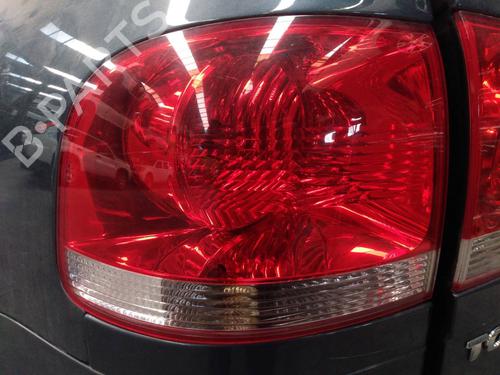 Achterlicht links VW TOUAREG (7LA, 7L6, 7L7) 3.0 V6 TDI | BP7531037C34 