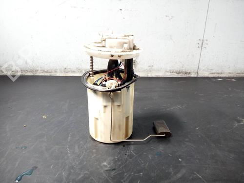 Pompe à carburant FIAT LINEA (323_, 110_) 1.3 D Multijet (323AXB11, 323AXB1A) (90 hp) 10635432