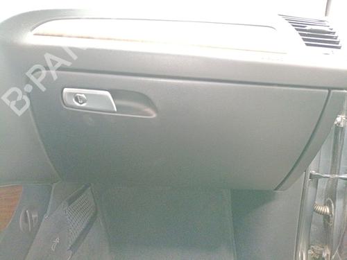 Used Glove box AUDI Q5 (8RB) 2.0 TDI quattro (177 hp) 31145686