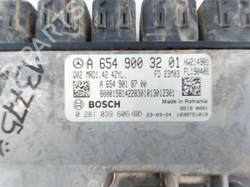 Engine control unit (ECU) MERCEDES-BENZ SPRINTER 3,5-t Van (B907, B910) eSPRINTER (910.633) | BP28124270M57 