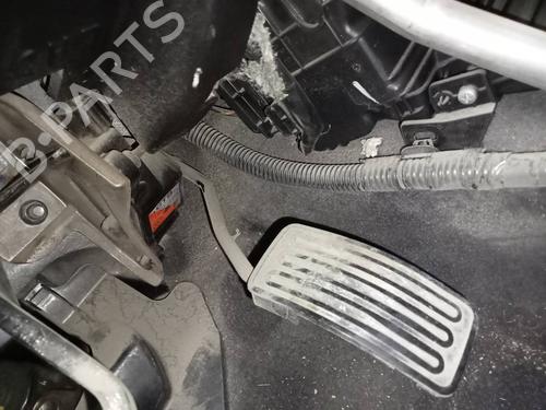 Pedal für RENAULT KOLEOS I (HY_) 2.0 dCi 4x4 (HY0K) (150 hp) 21770774