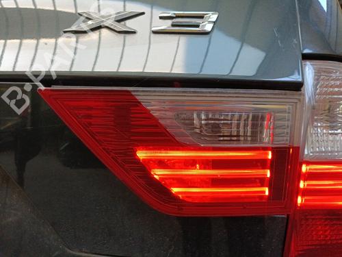 Farolim direito da mala BMW X3 (E83) 3.0 d (218 hp) 30833100