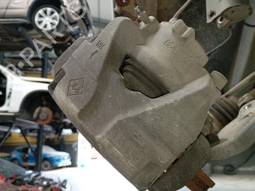 Used Right front brake caliper Right front brake caliper DACIA DOKKER Box Body/MPV 1.5 Blue dCi 95 (FEJL) (95 hp) 40081679 40081679