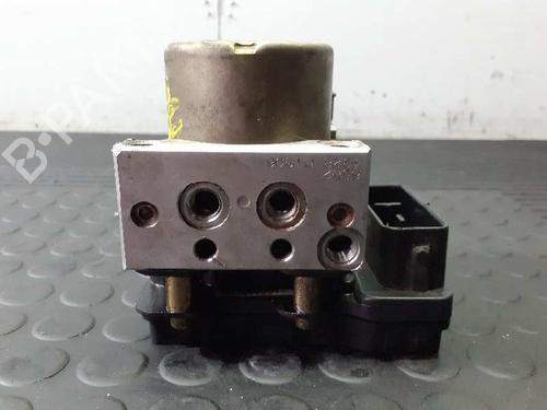 Used ABS pump SUZUKI GRAND VITARA I (FT, HT) 2.0 HDI 110 4x4 (SQ420D, TD82V) (109 hp) 6319397