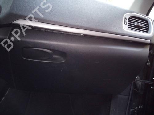 Used Glove box VOLVO V40 Hatchback (525) D2 (114 hp) 11105853