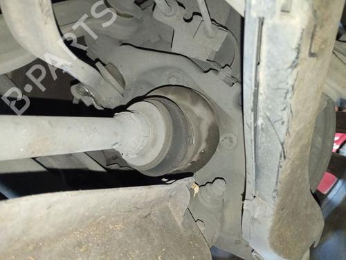 Used Left rear steering knuckle Left rear steering knuckle MERCEDES-BENZ C-CLASS (W205) C 200 BlueTEC / d (205.037) (136 hp) 40072310 40072310