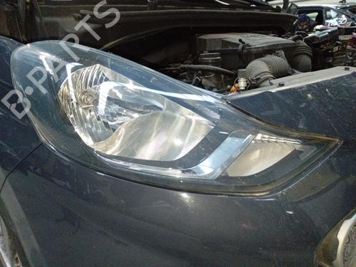 Højre forlygte HYUNDAI i10 III (AC3, AI3) 1.0 MPi (67 hp) 32336733