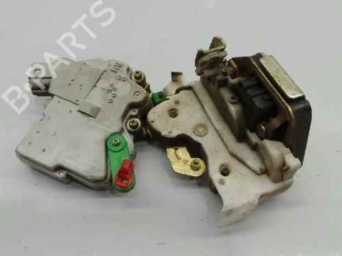 Rear right lock NISSAN TERRANO II (R20) 2.7 TDi 4WD | BP1918187C99 