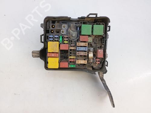Used Fuse box Fuse box 16868253 16868253