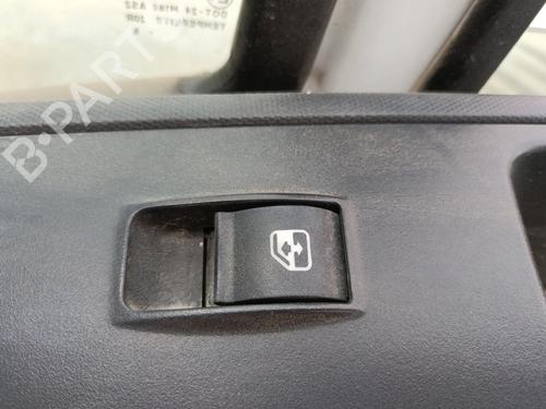Used Right front window switch Right front window switch 37238737 37238737