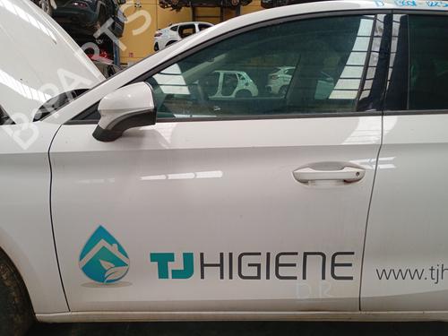 Used Left front door SEAT LEON (KL1, KLG) 2.0 TDI (150 hp) 31331431