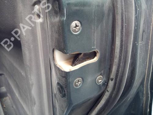 Used Front right lock MITSUBISHI PAJERO III (V7_W, V6_W) 2.5 TDi (V64W, V74W) (115 hp) 13647205