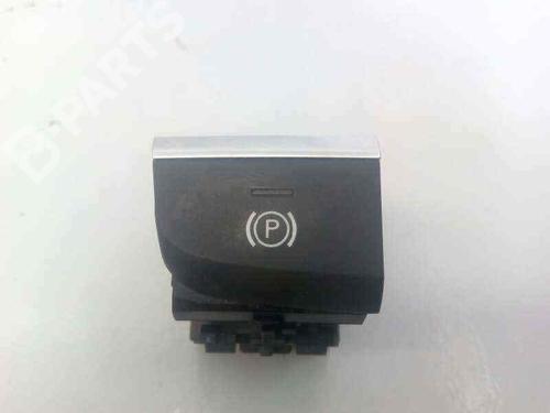 Used Hand brake Hand brake AUDI A3 Sportback (8VA, 8VF) 1.6 TDI (110 hp) 8786377 8786377