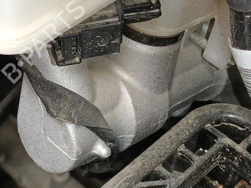 Used Brake master cylinder Brake master cylinder 39141235 39141235