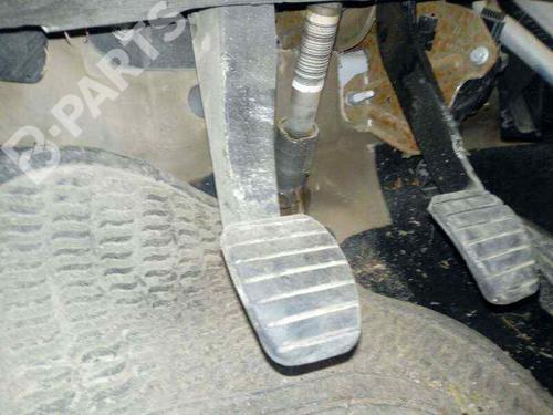 Clutch pedal DACIA DUSTER (HS_) 1.5 dCi 4x4 (HSMC, HSMD) | BP8787426I13 