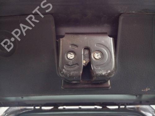 Used Tailgate lock KIA SORENTO I (JC) 2.5 CRDi 4WD (140 hp) 7524351