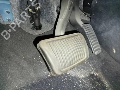 Used Break pedal KIA NIRO I (DE) 1.6 GDI Plug-in Hybrid (141 hp) 15730203