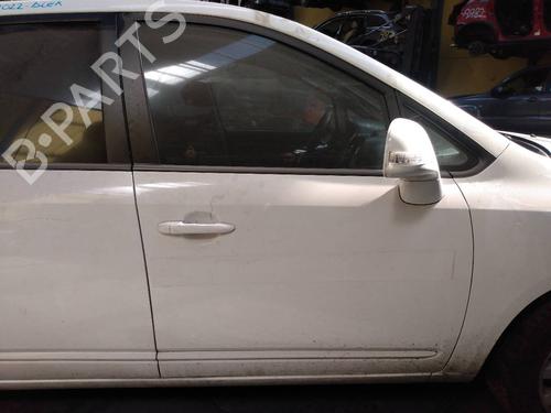Used Right front door KIA CARENS III MPV (UN) 1.6 CRDi 128 (128 hp) 16083236
