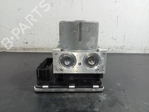 Used ABS pump VW GOLF VII (5G1, BQ1, BE1, BE2) 2.0 TDI (150 hp) 15584611
