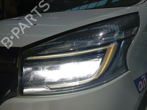 Used Left headlight Left headlight RENAULT TRAFIC III Van (FG_) 1.6 dCi 95 (FGMJ, FGMR) (95 hp) 40079931 40079931