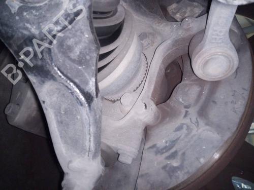Used Right front steering knuckle VOLVO XC90 I (275) D5 AWD (163 hp) 8414699