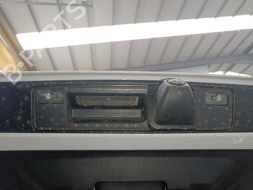 trunk-handtak-ford-puma-j2k-cf7-2019-36561365 main image
