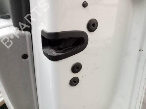 Used Front right lock PEUGEOT 5008 (0U_, 0E_) [2009-2017]  22715426